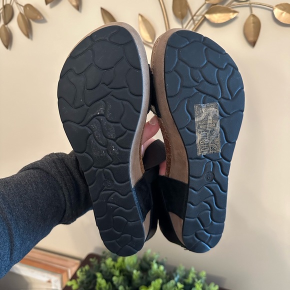 NWOT Pierre Dumas women’s low wedge Chantal 2 - Picture 6 of 6